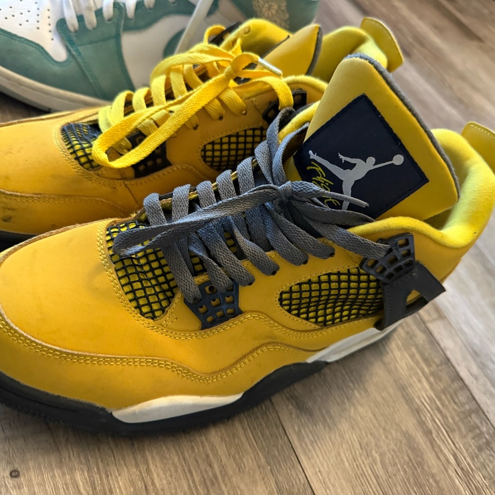 AJ4 Yellow and Black Retro Sneakers